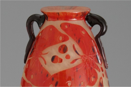 charles schneider vase aux papillons partie haute